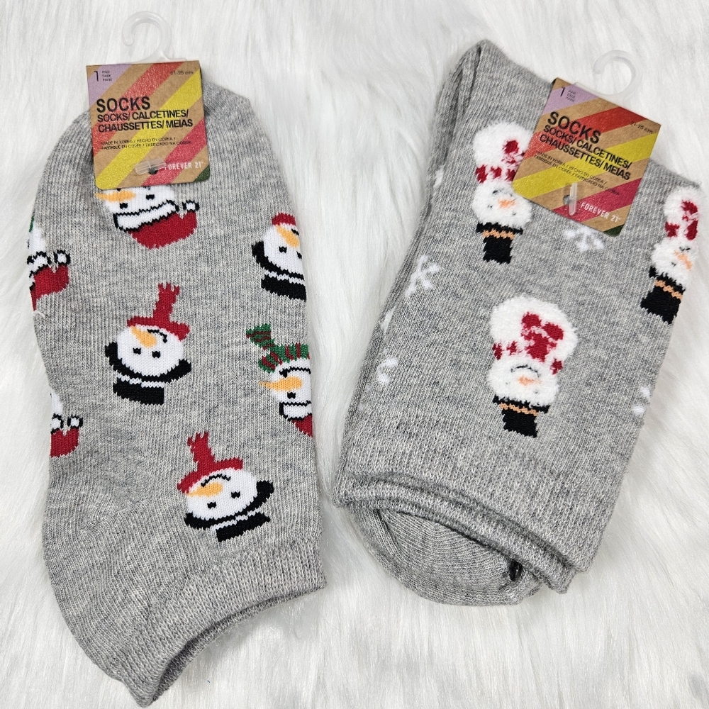 Forever 21 Snowman Socks Bundle
